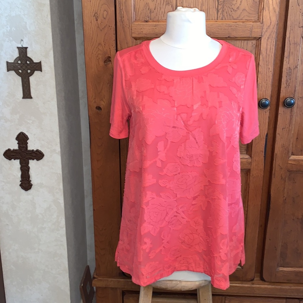 🆕Floral Lace Top Short Sleeves Size Small NEW⭐️ - Picture 2 of 10